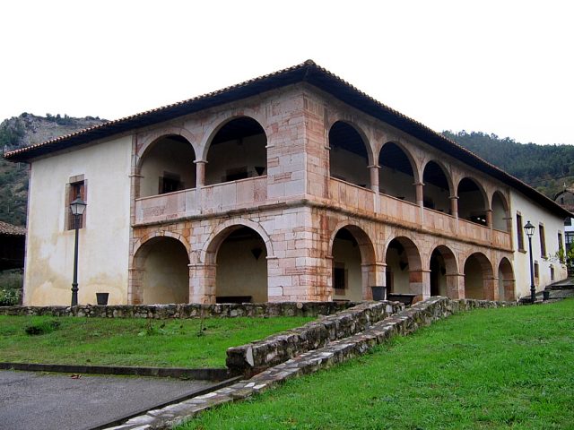 Cueva de La Peña de San Román de Candamo