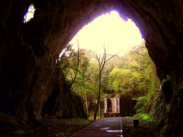 Cueva de Cullalvera